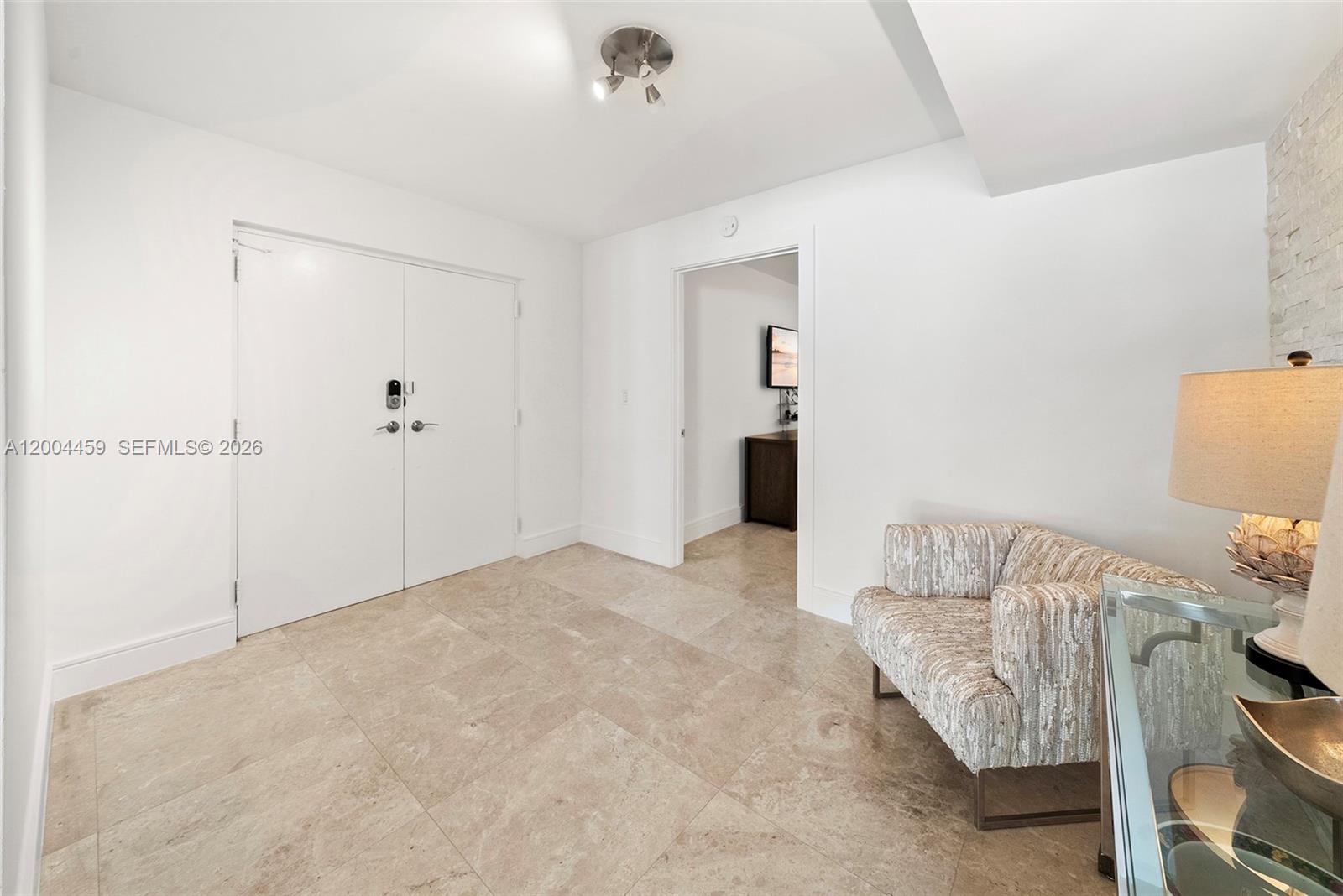 600 Grapetree Dr Unit: 3BS