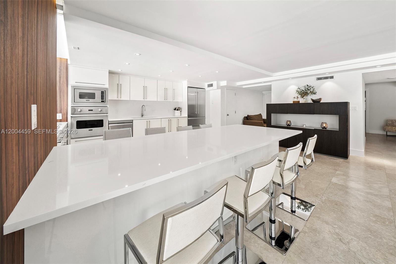 600 Grapetree Dr Unit: 3BS