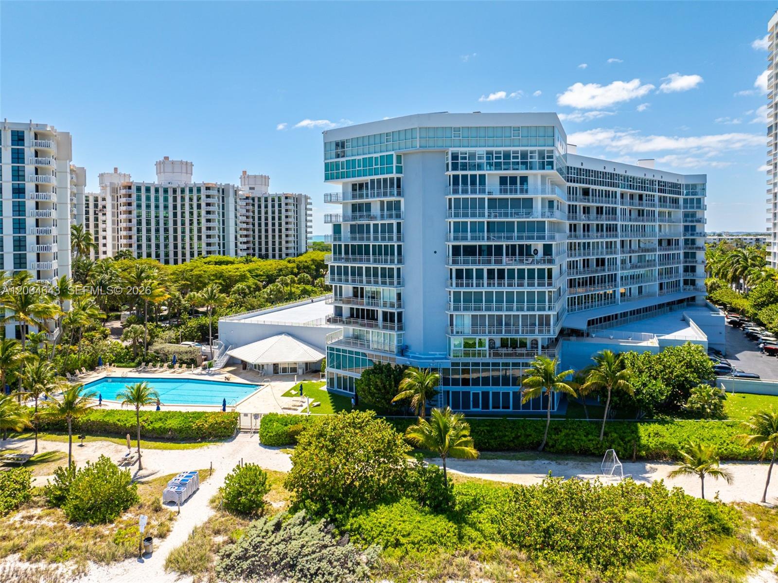 600 Grapetree Dr Unit: 3BS