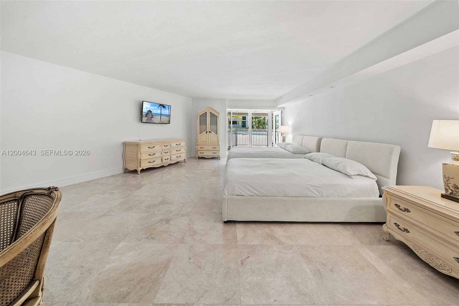 600 Grapetree Dr Unit: 3BS