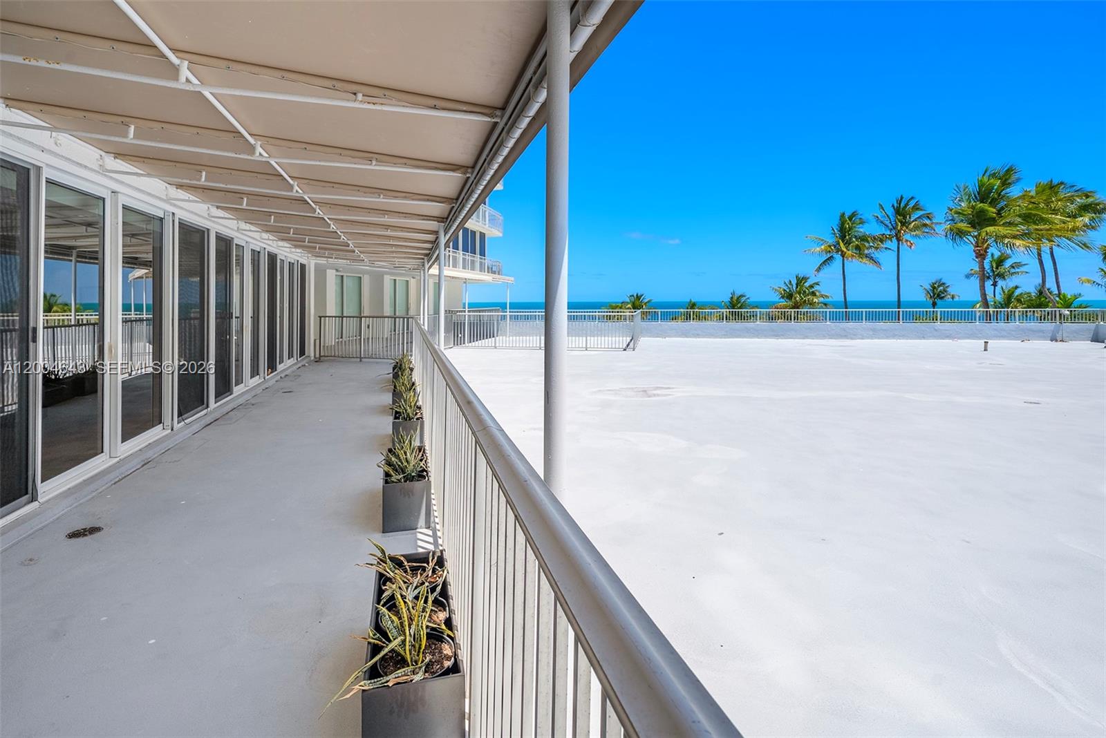 600 Grapetree Dr Unit: 3BS