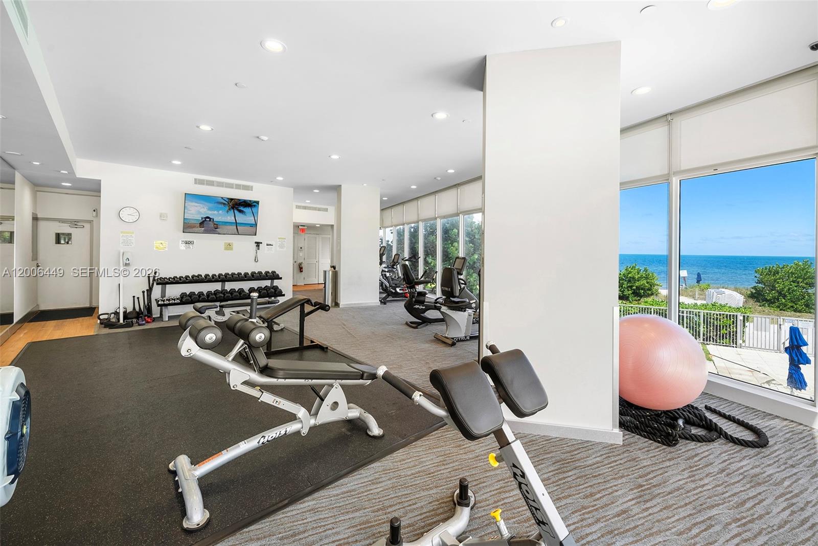 600 Grapetree Dr Unit: 8FS