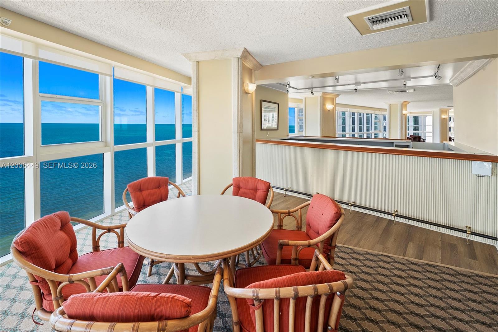 600 Grapetree Dr Unit: 8FS