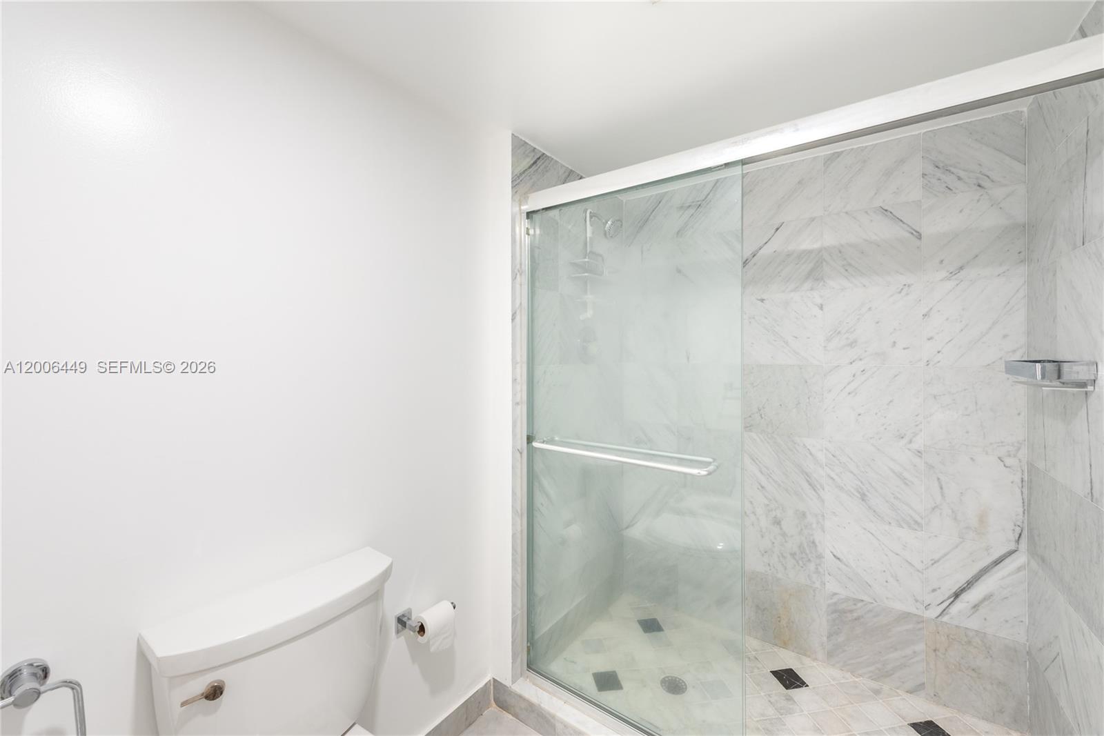 600 Grapetree Dr Unit: 8FS