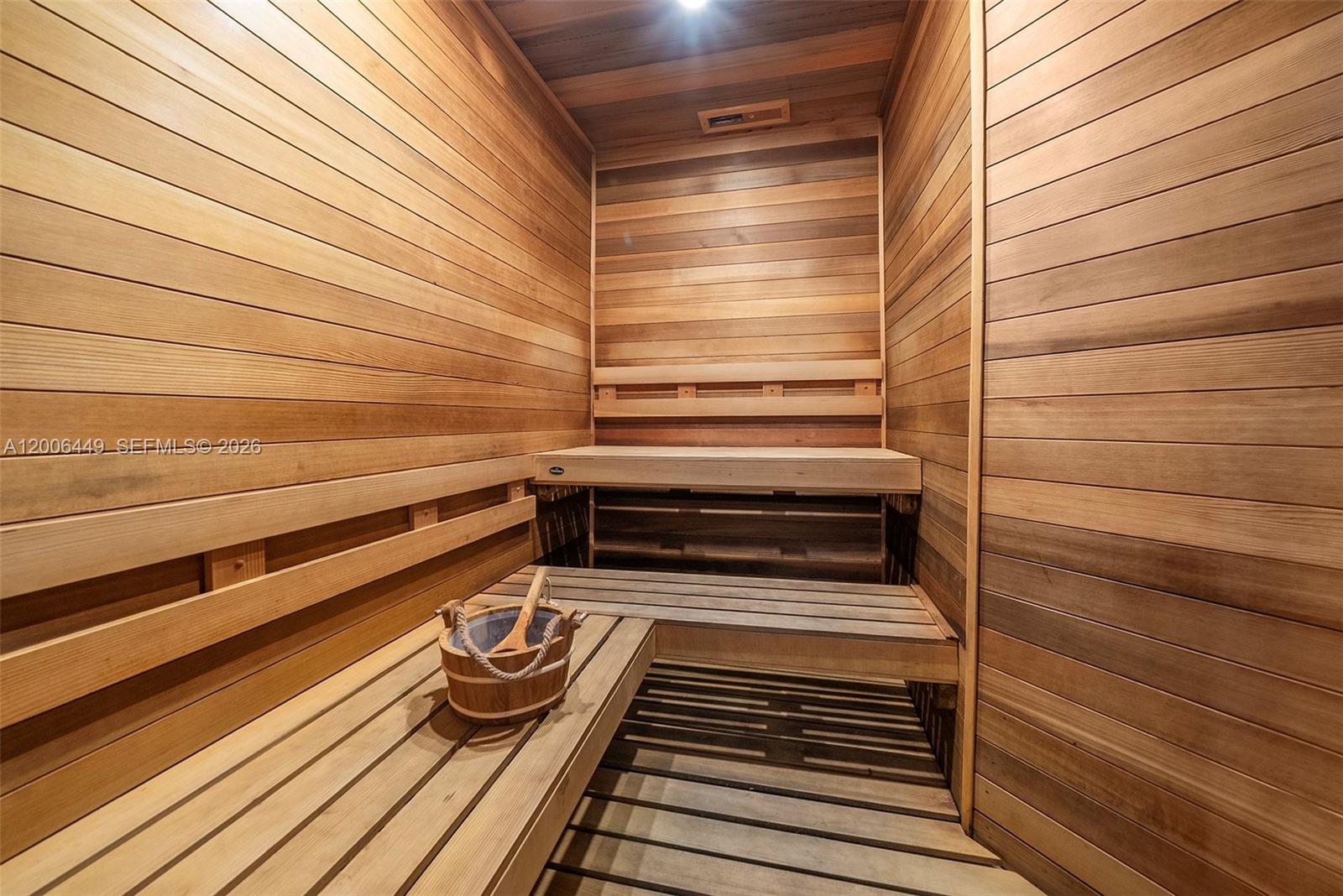 600 Grapetree Dr Unit: 8FS
