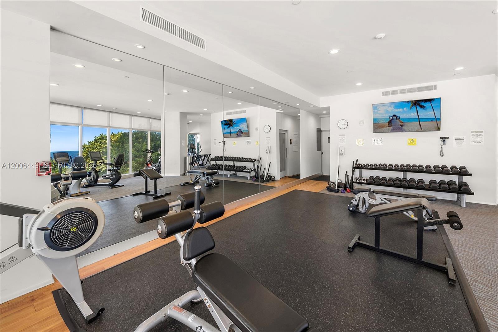 600 Grapetree Dr Unit: 8FS