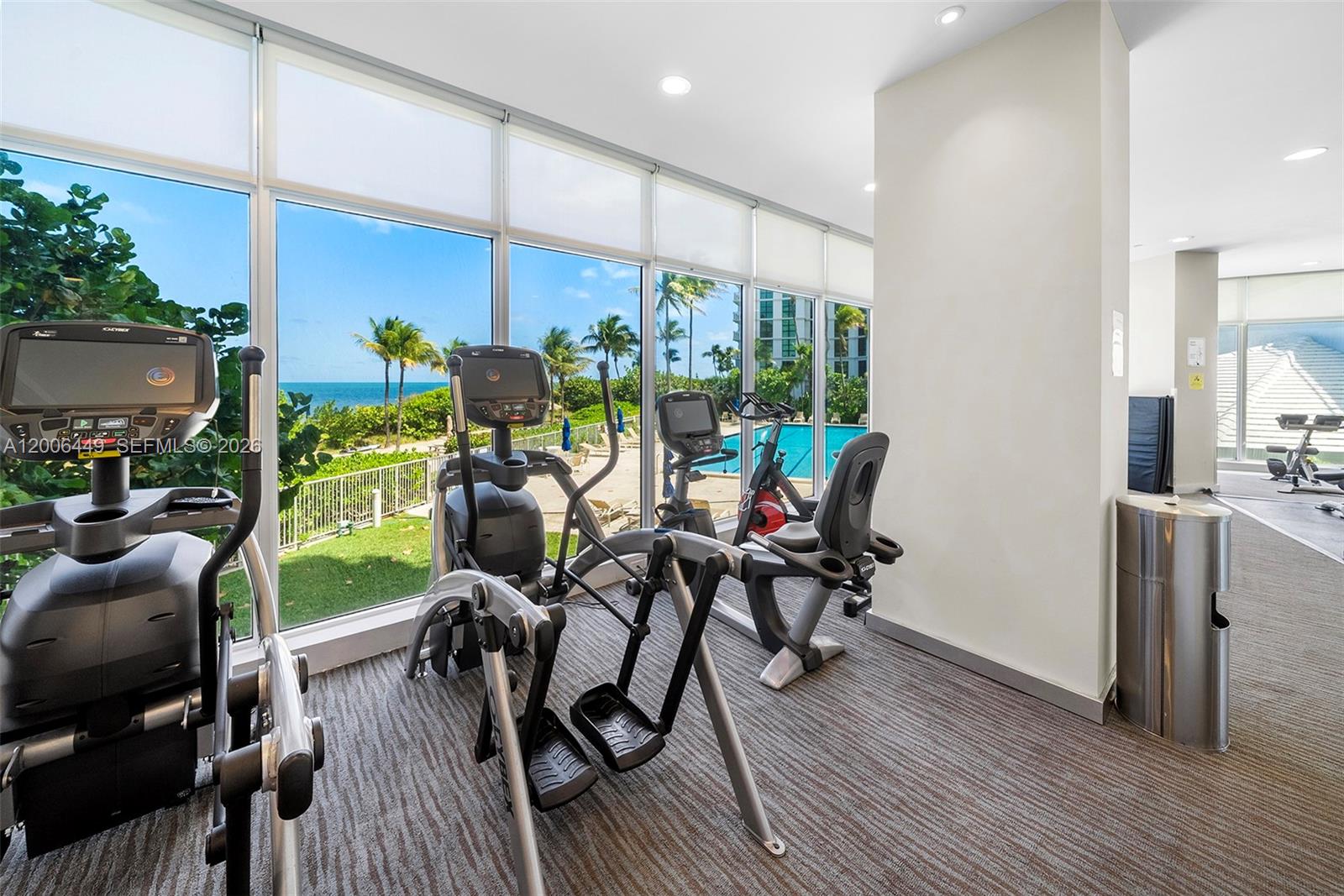 600 Grapetree Dr Unit: 8FS