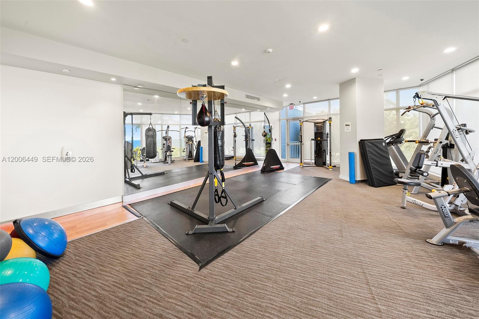 600 Grapetree Dr Unit: 8FS