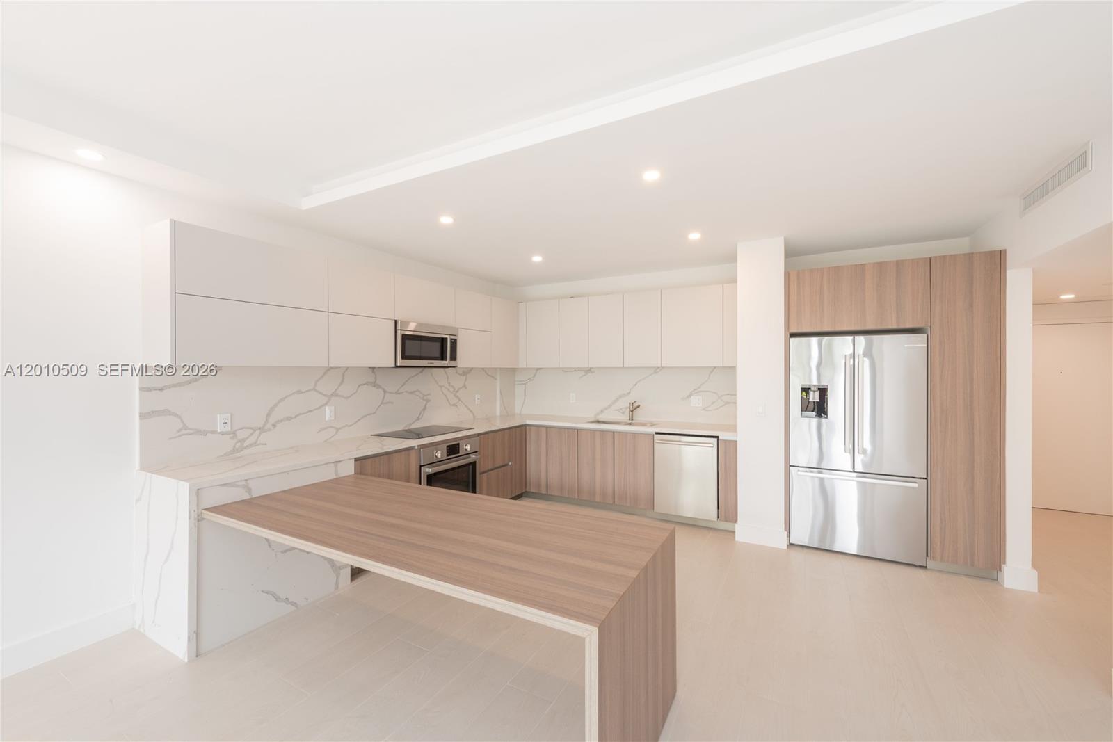 151 Crandon Blvd # 241