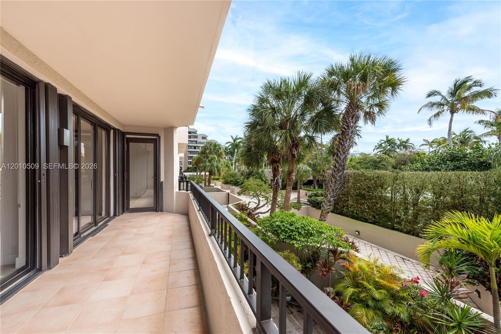 151 Crandon Blvd # 241