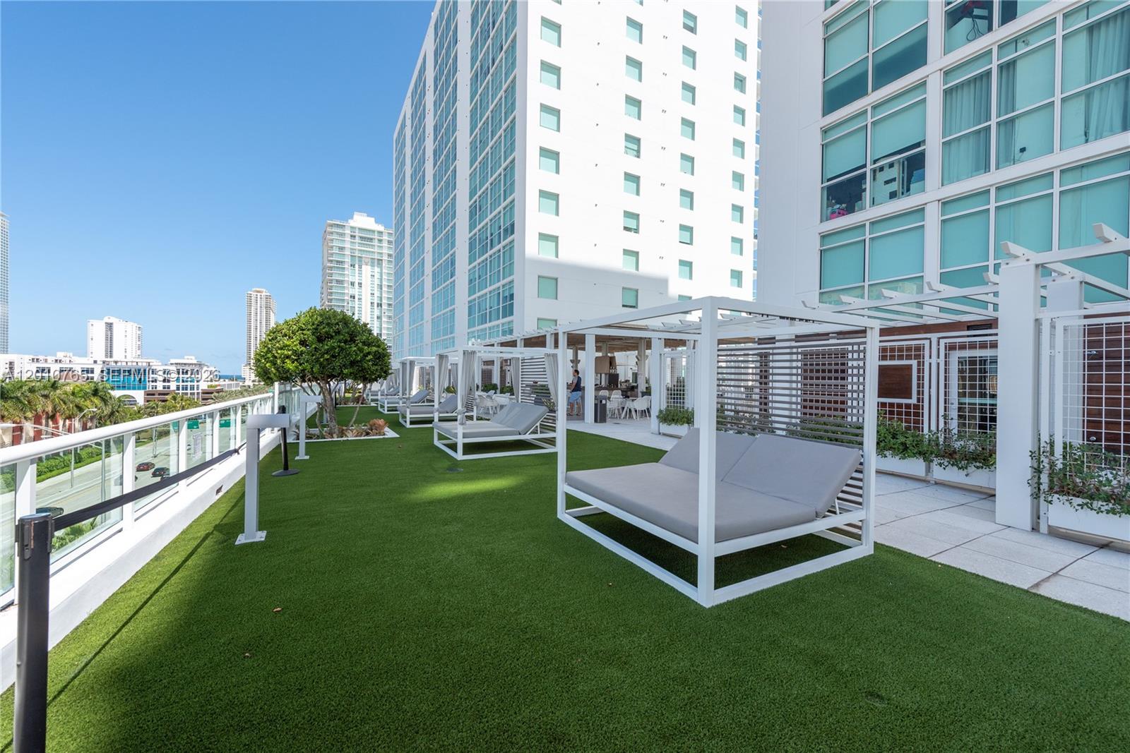 400 Sunny Isles Blvd # 1518