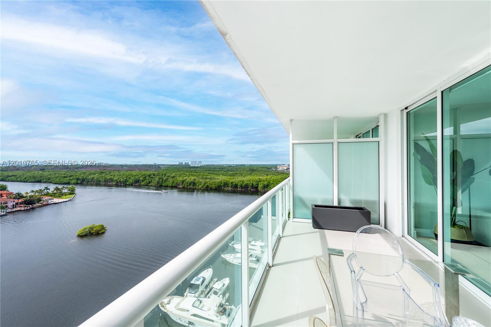 400 Sunny Isles Blvd # 1518