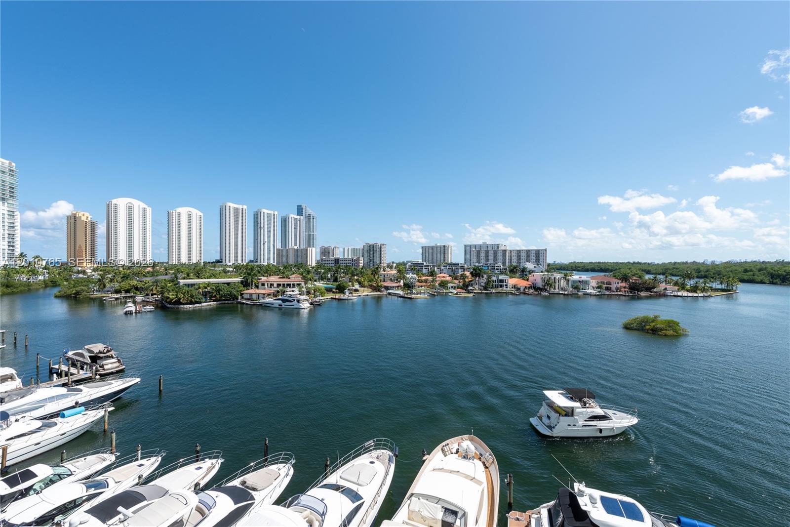 400 Sunny Isles Blvd # 1518