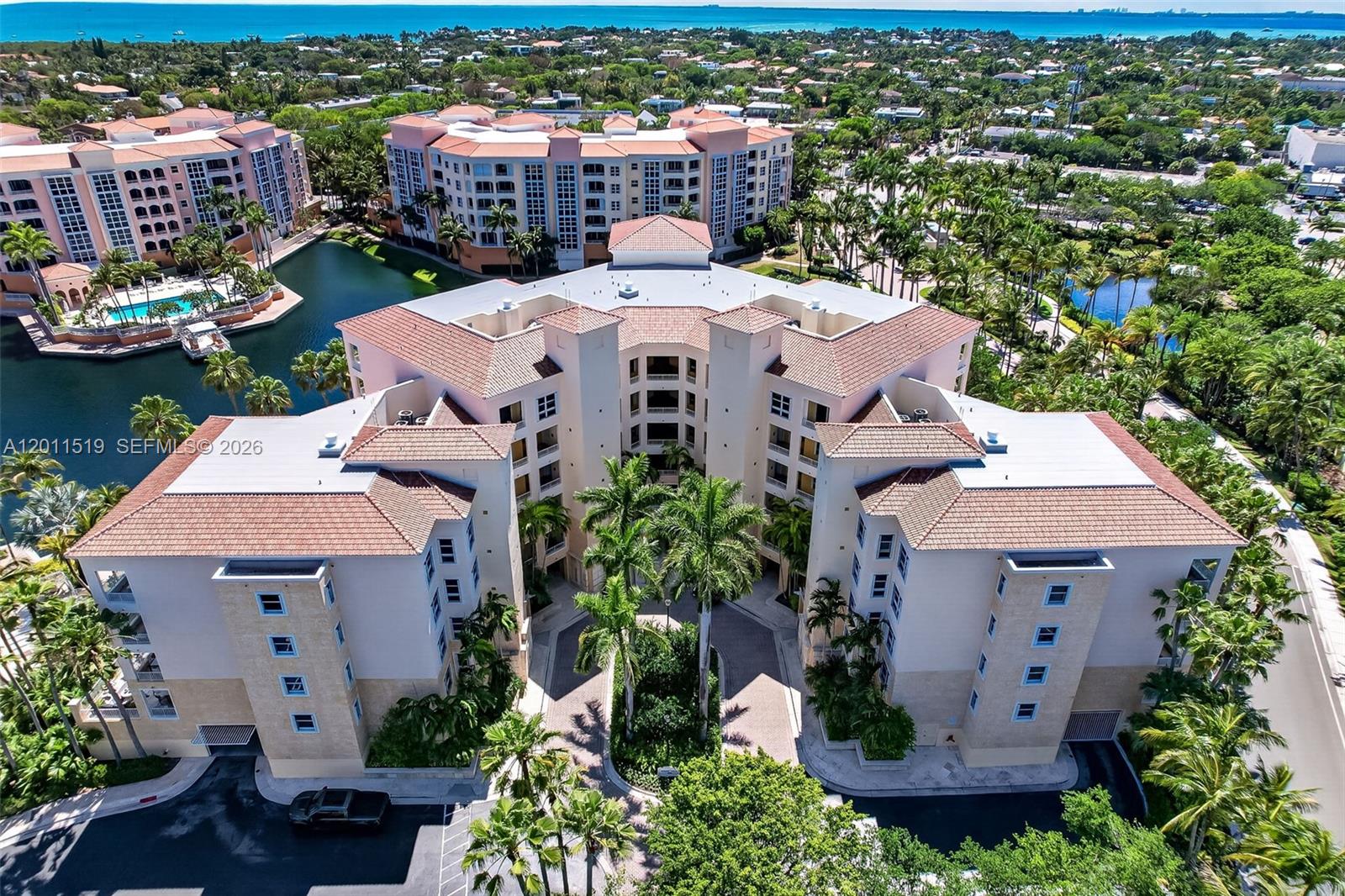 705 Crandon Blvd # 506