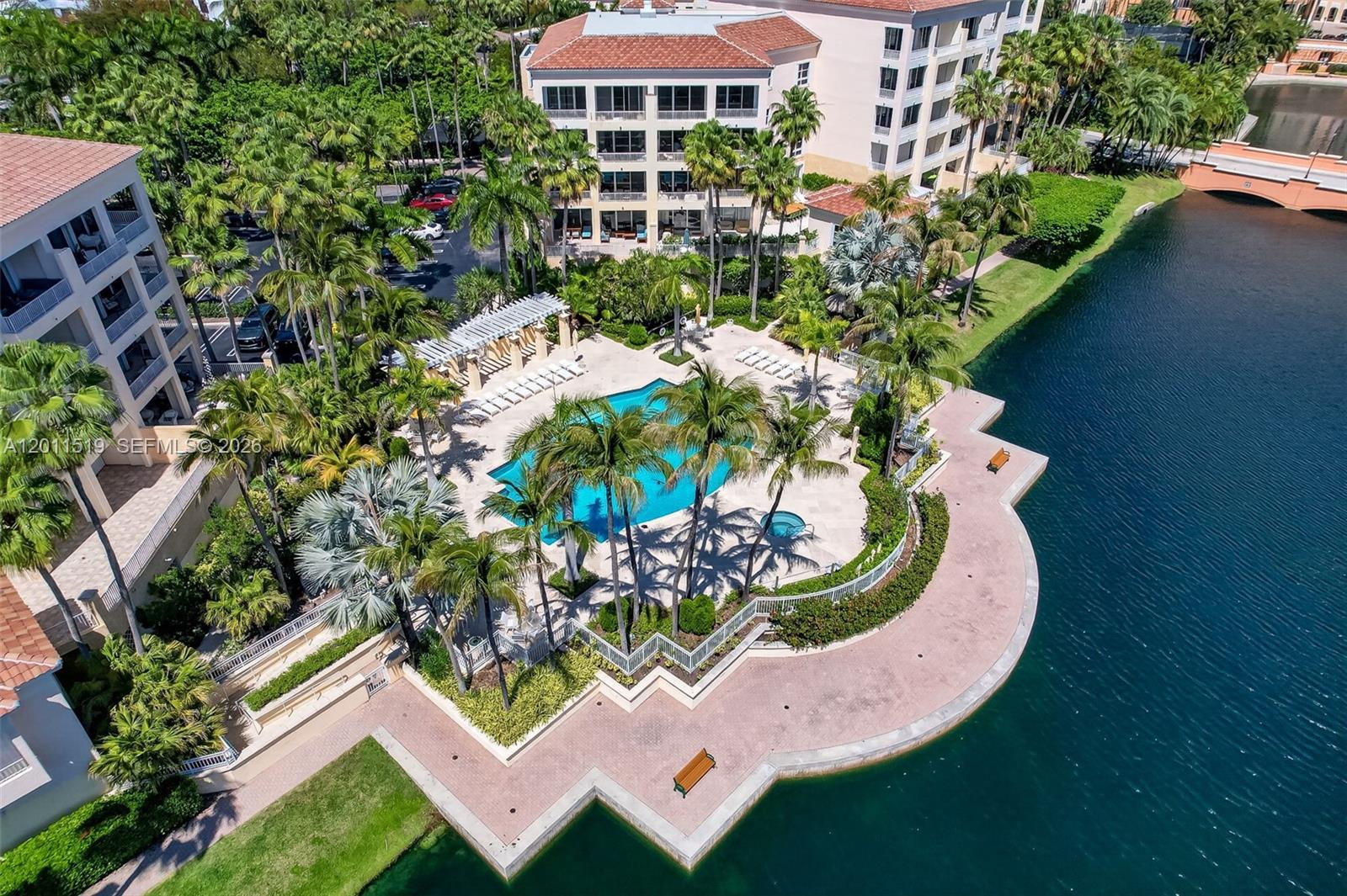 705 Crandon Blvd # 506