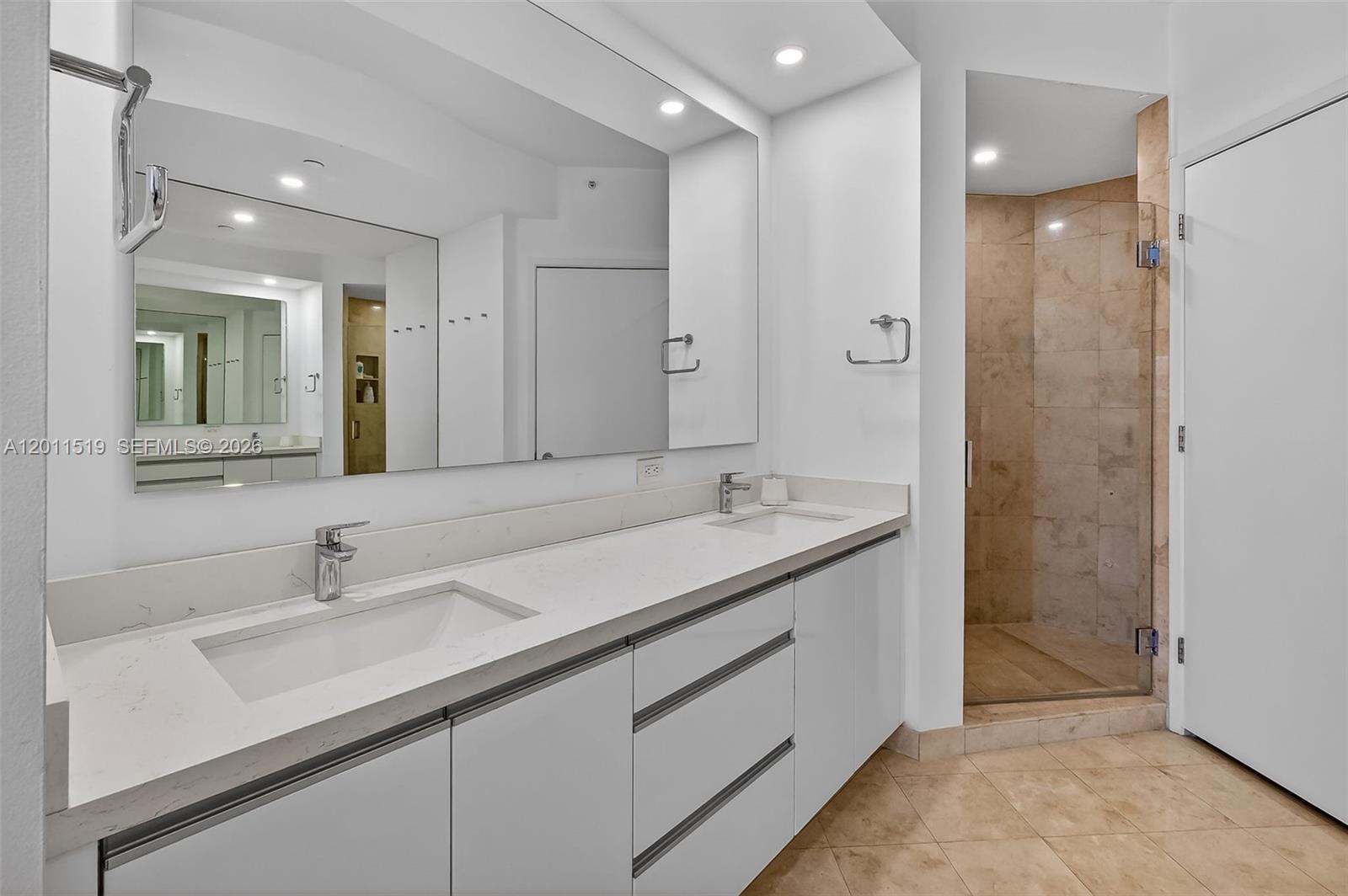 705 Crandon Blvd # 506