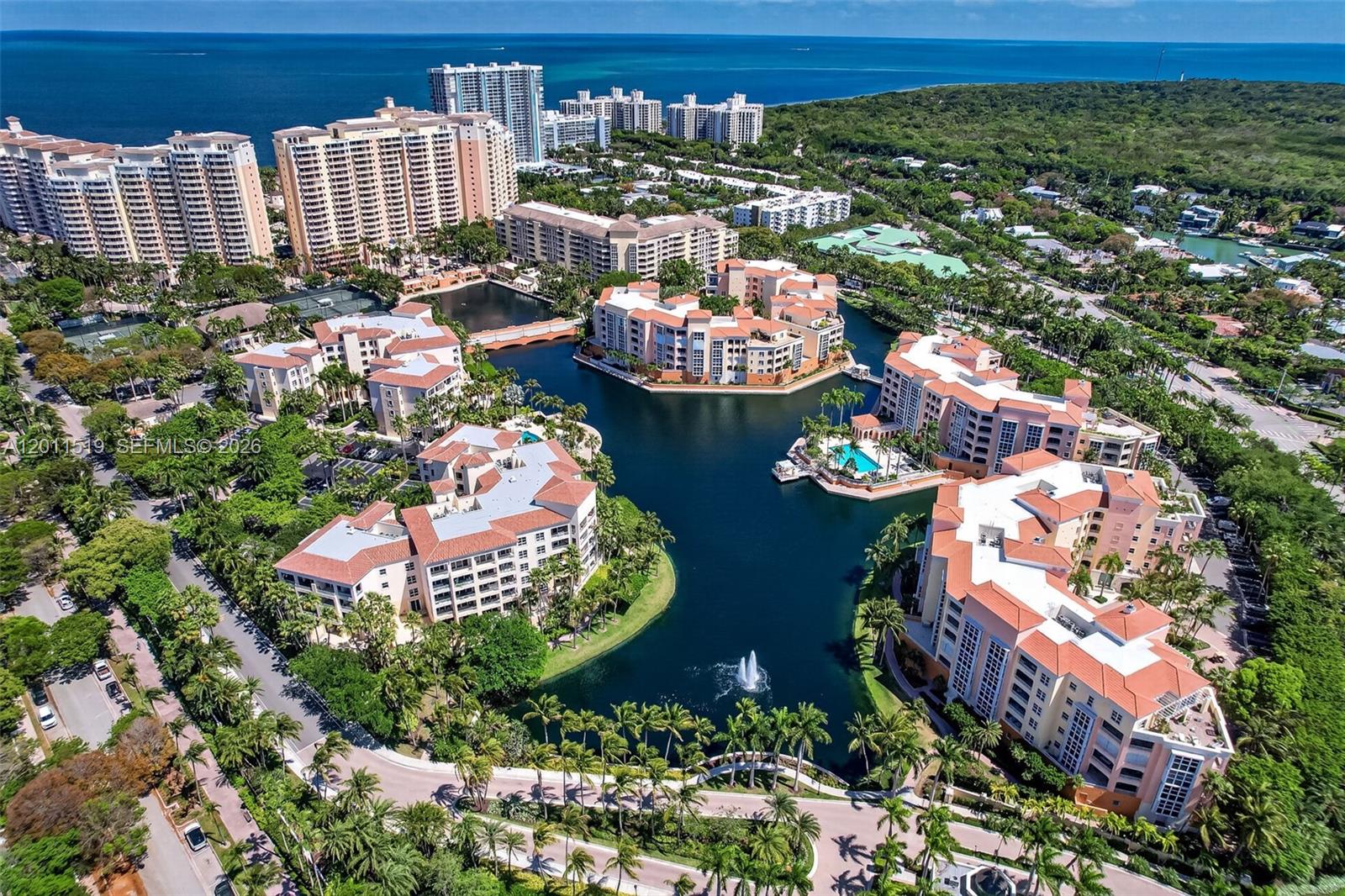 705 Crandon Blvd # 506
