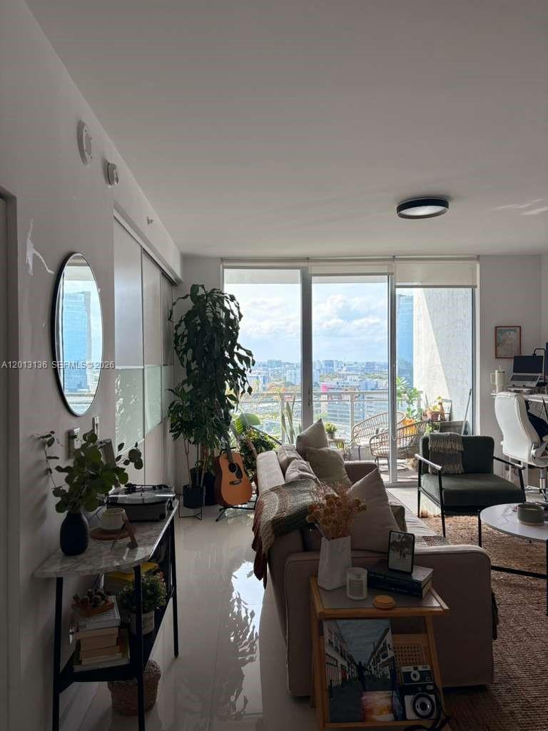 90 SW 3rd St # 2106