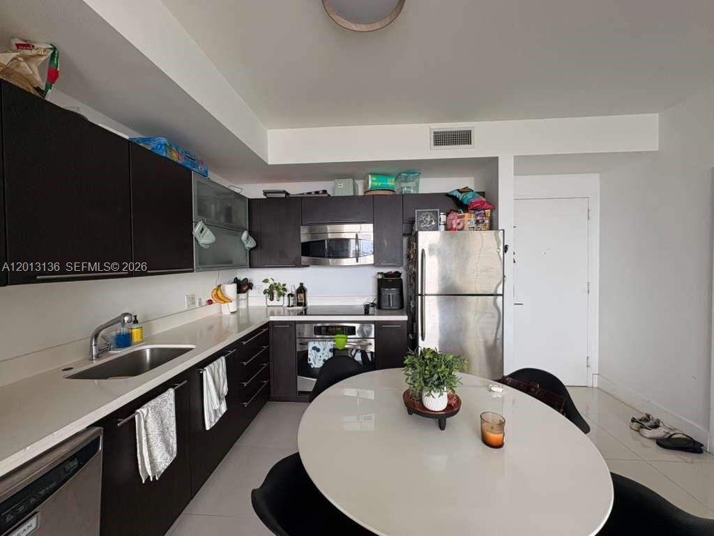90 SW 3rd St # 2106