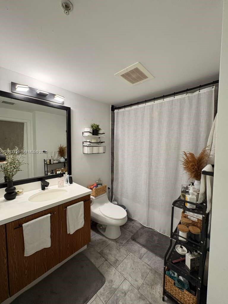 90 SW 3rd St # 2106