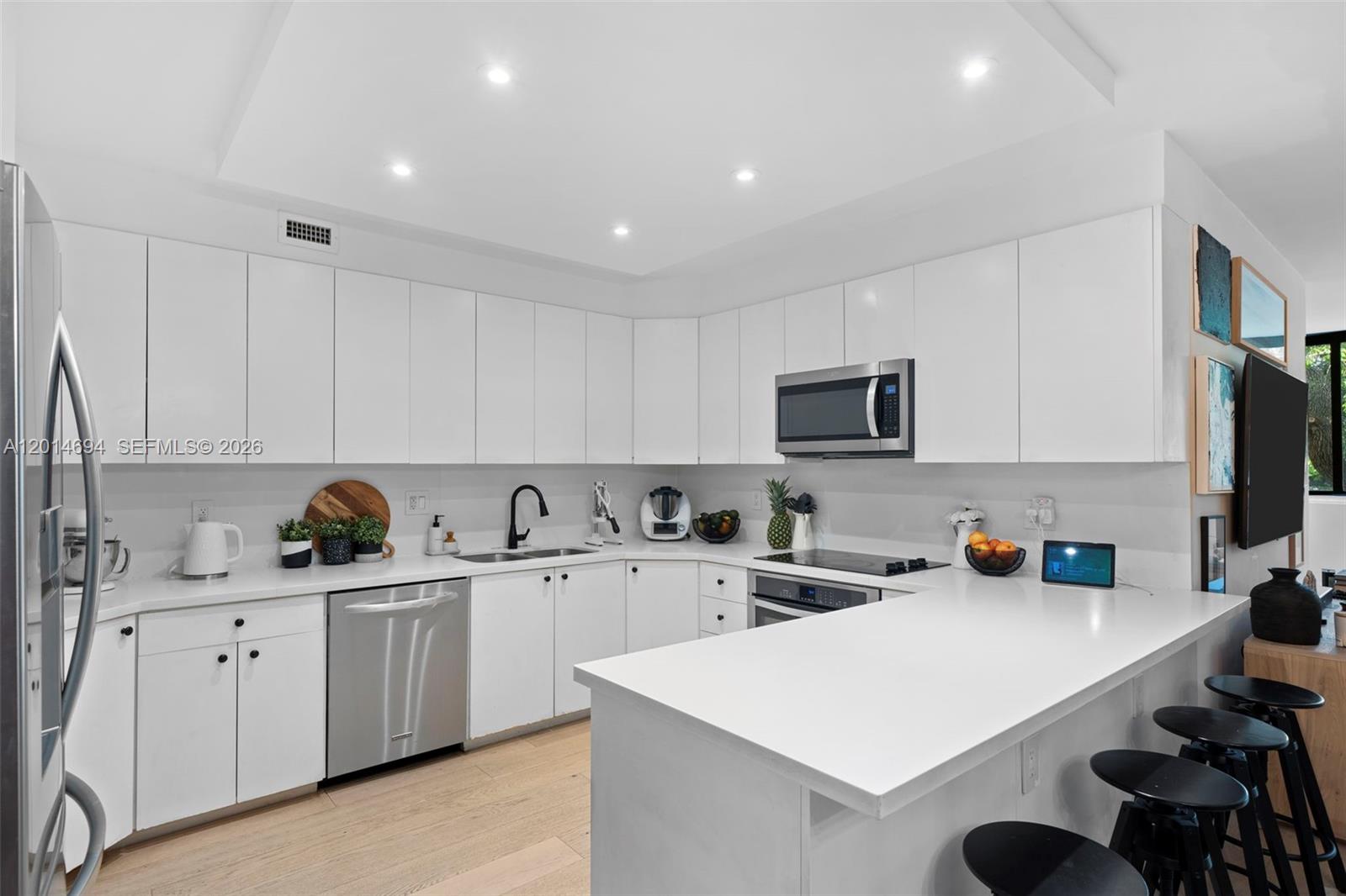 141 Crandon Blvd # 237