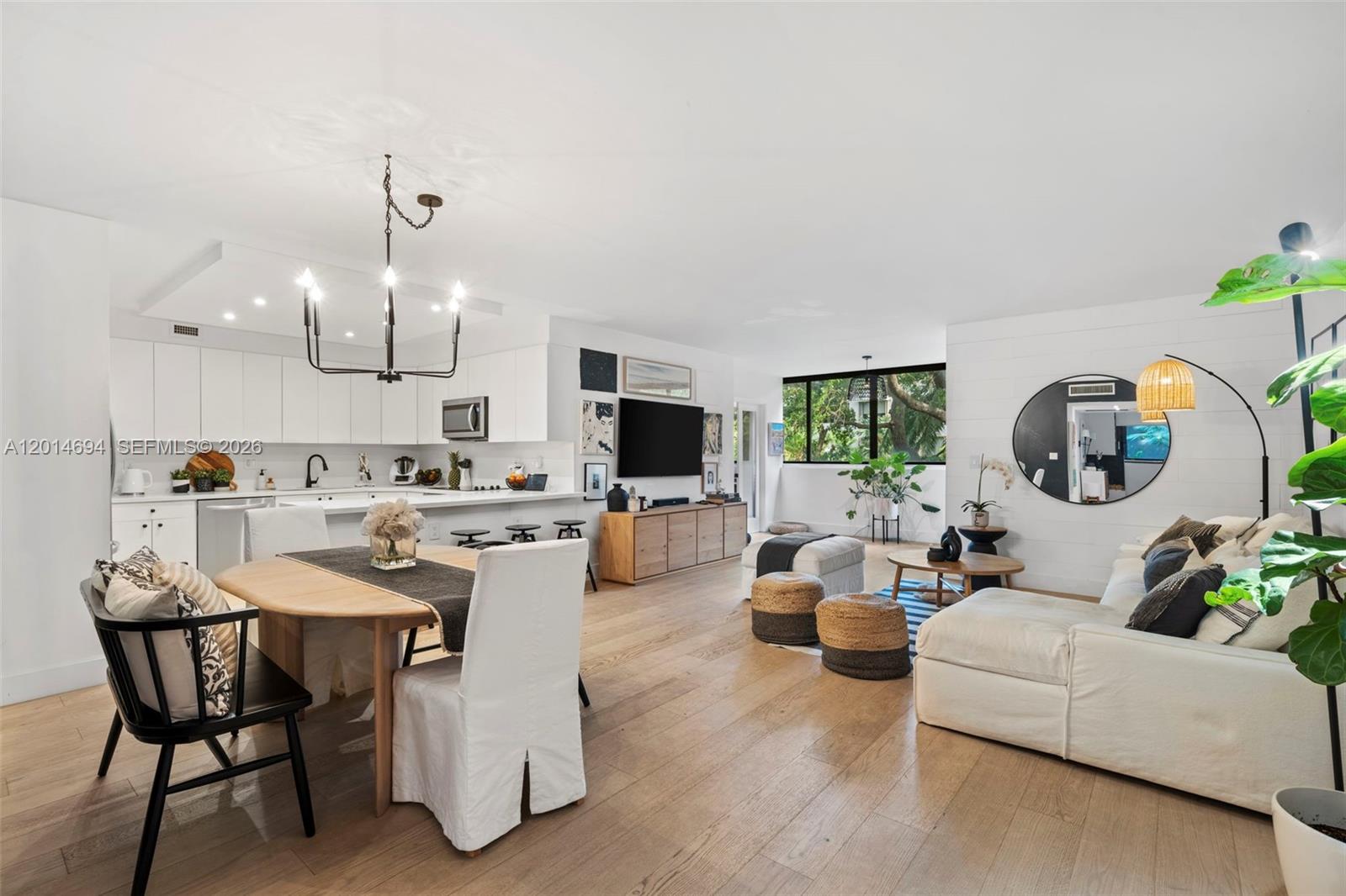 141 Crandon Blvd # 237