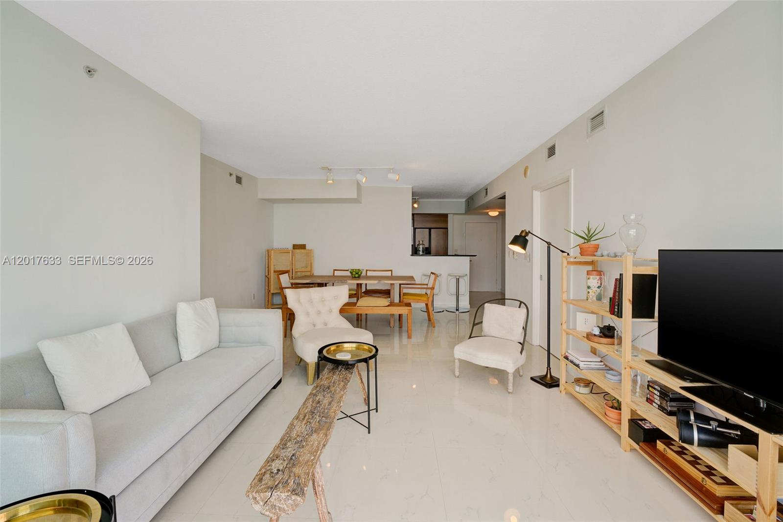 335 S Biscayne Blvd # 4205