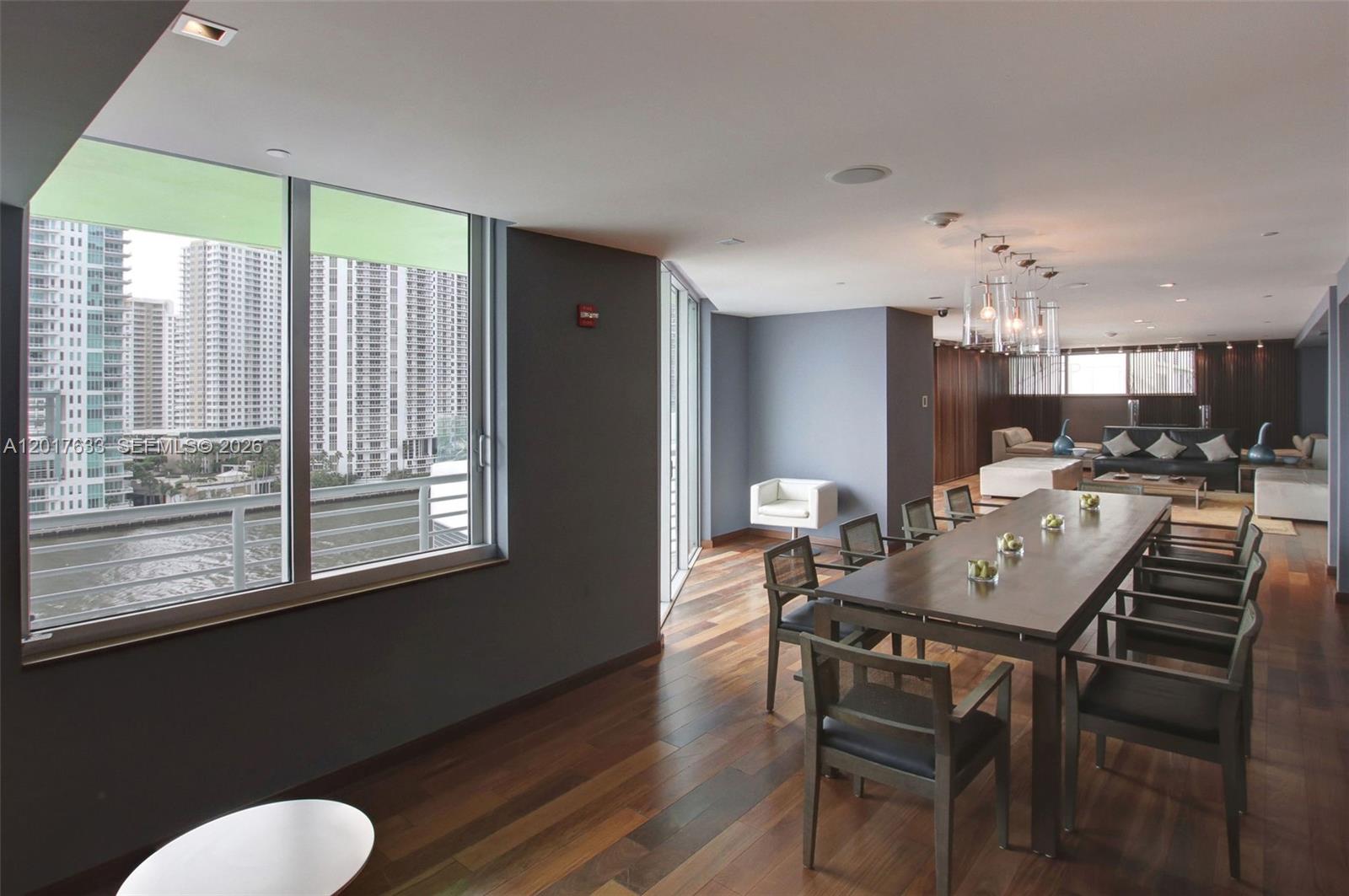 335 S Biscayne Blvd # 4205