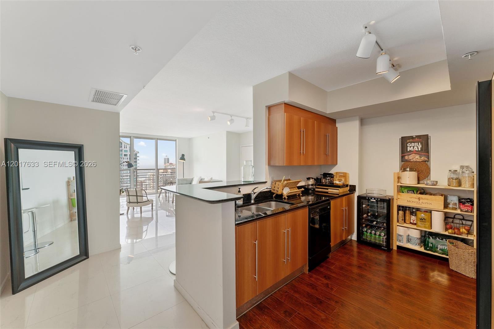 335 S Biscayne Blvd # 4205