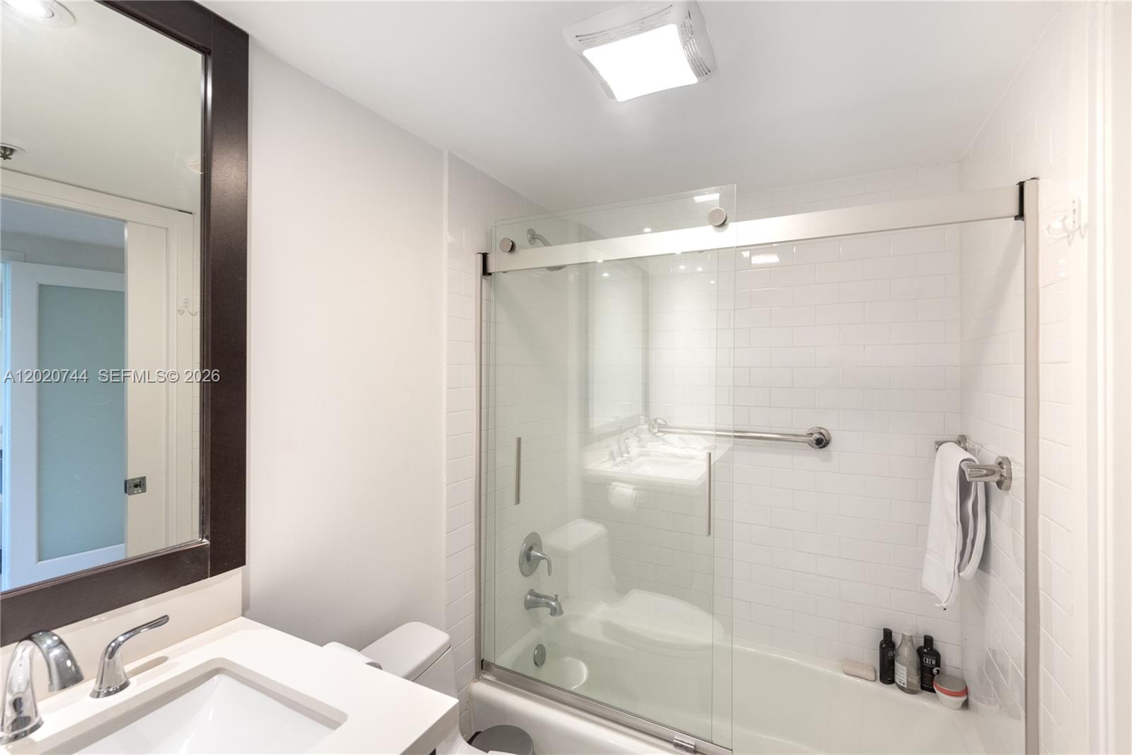 251 Crandon Blvd # 227