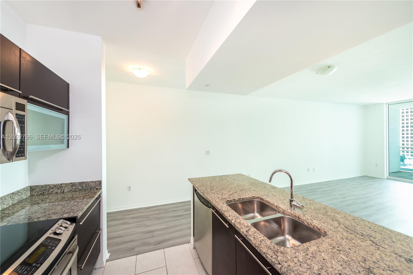 951 Brickell Ave # 2100