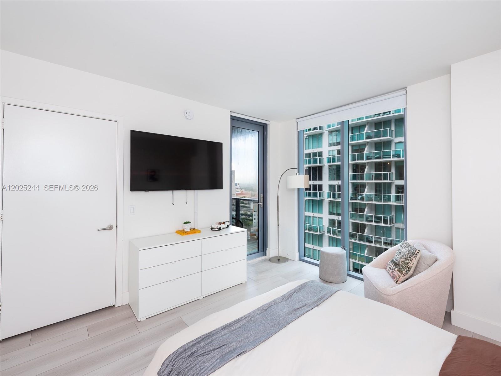 31 SE 6th St # 2506