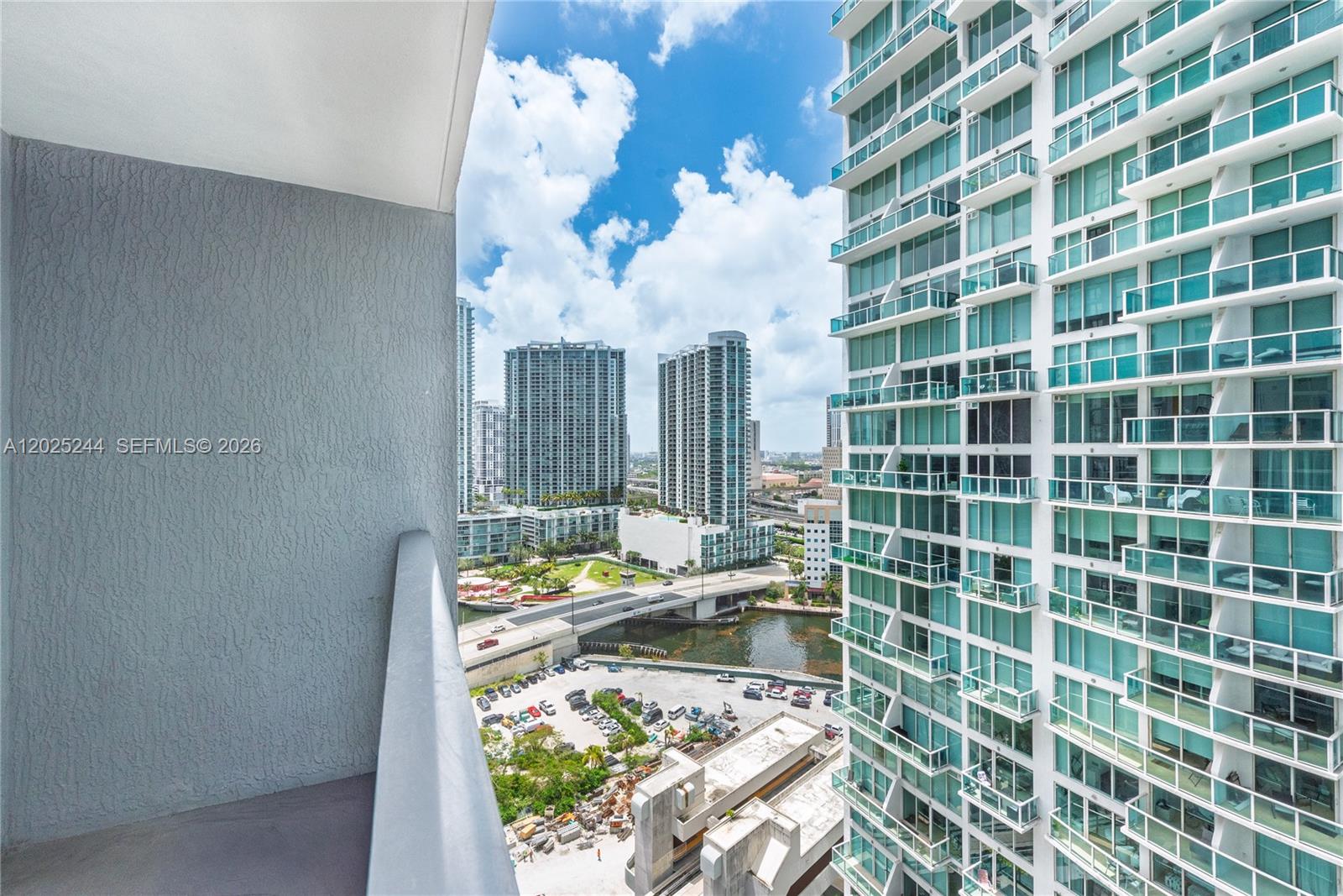 31 SE 6th St # 2506