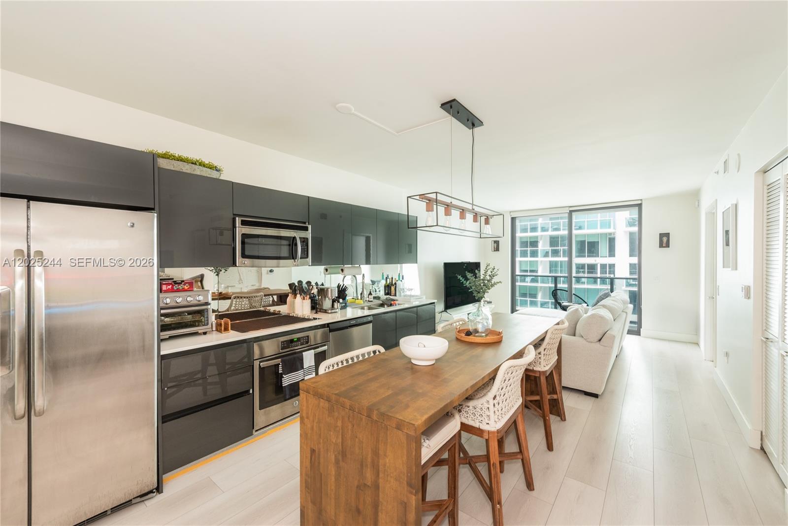 31 SE 6th St # 2506