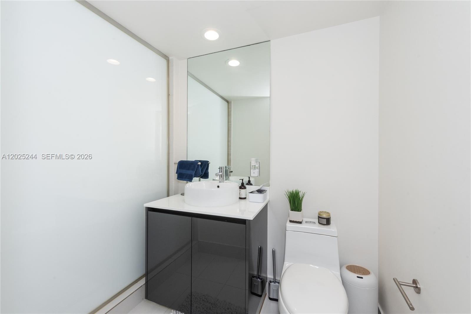 31 SE 6th St # 2506
