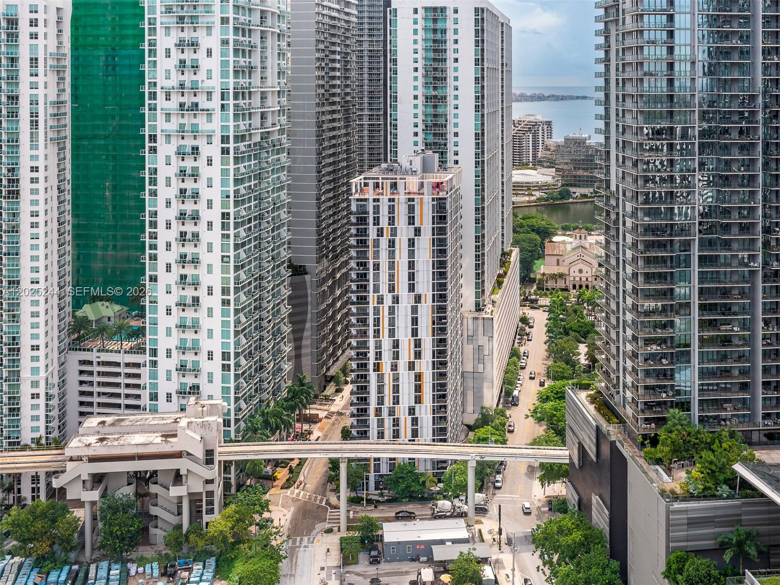 31 SE 6th St # 2506