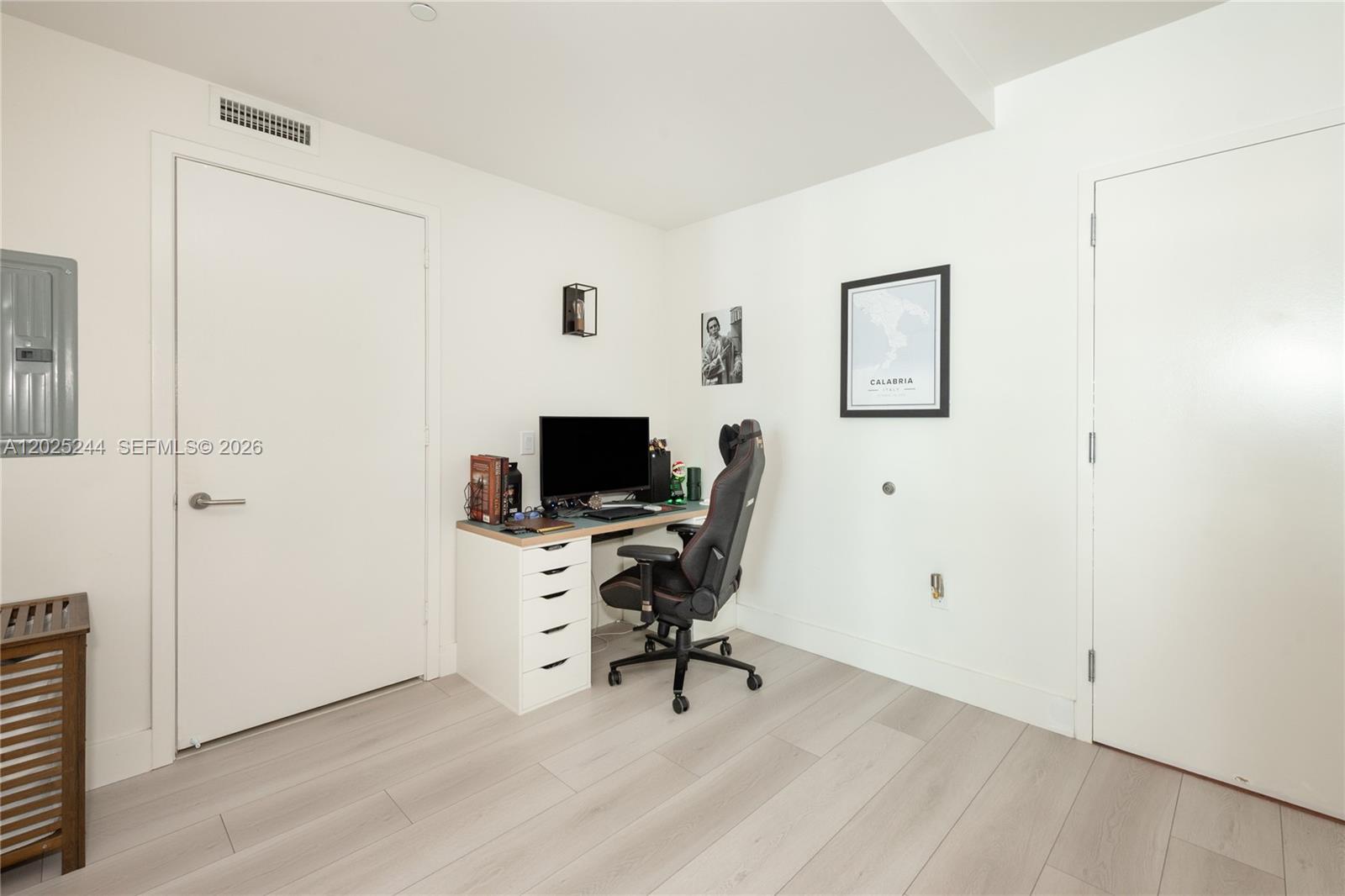 31 SE 6th St # 2506