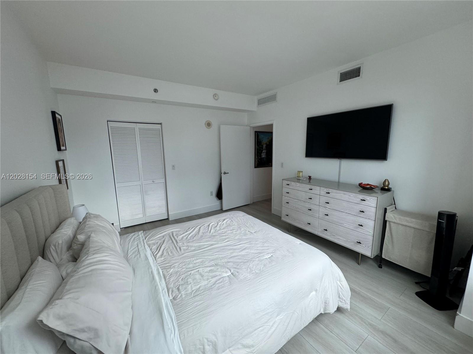951 Brickell Ave # 2103