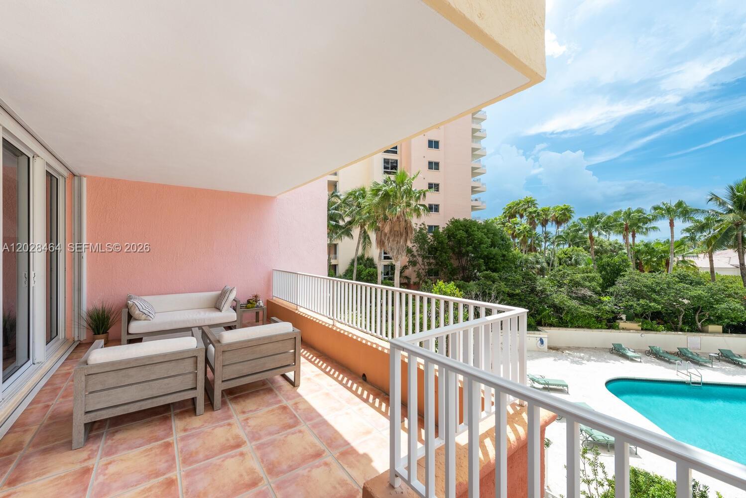 781 Crandon Blvd # 405