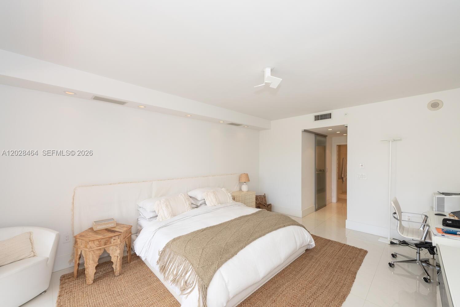 781 Crandon Blvd # 405