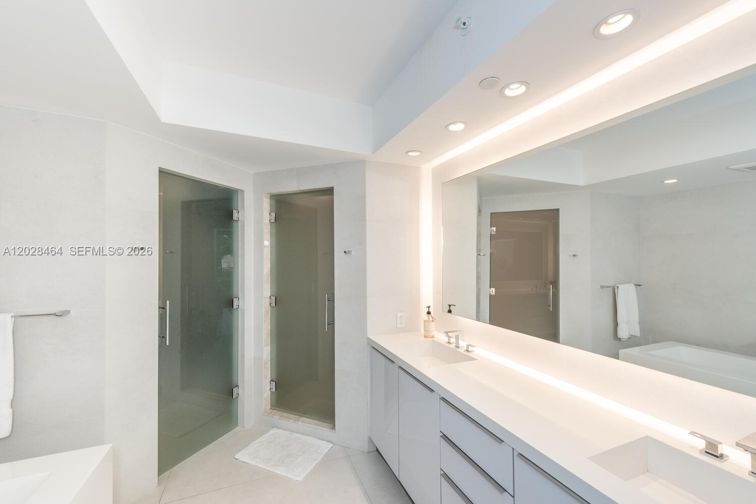 781 Crandon Blvd # 405