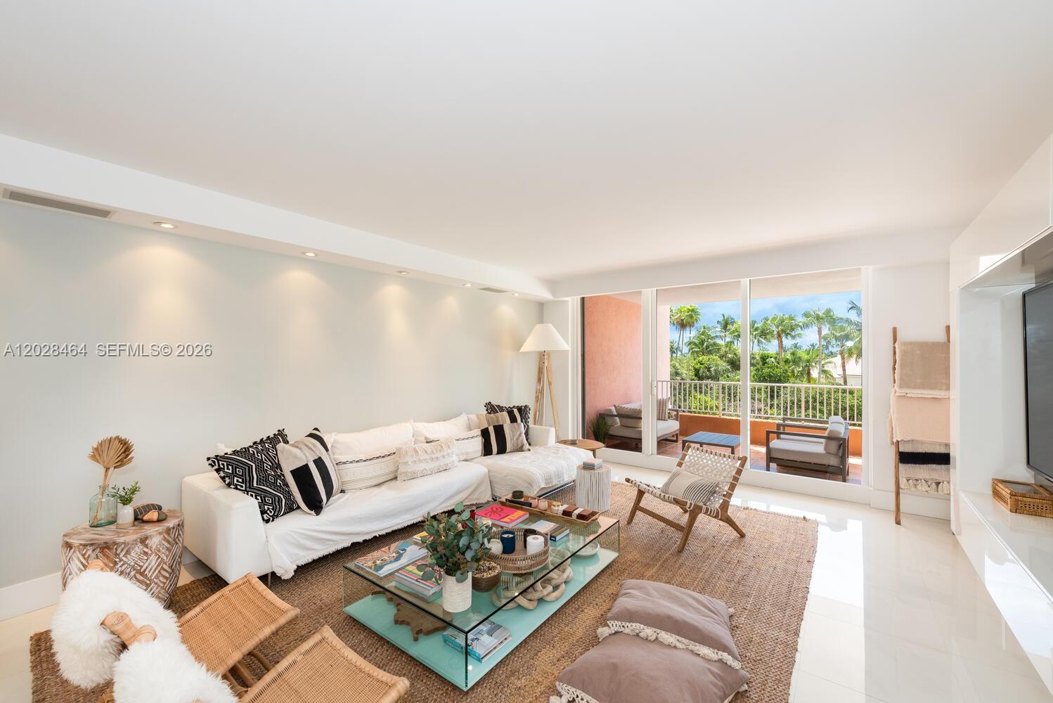 781 Crandon Blvd # 405