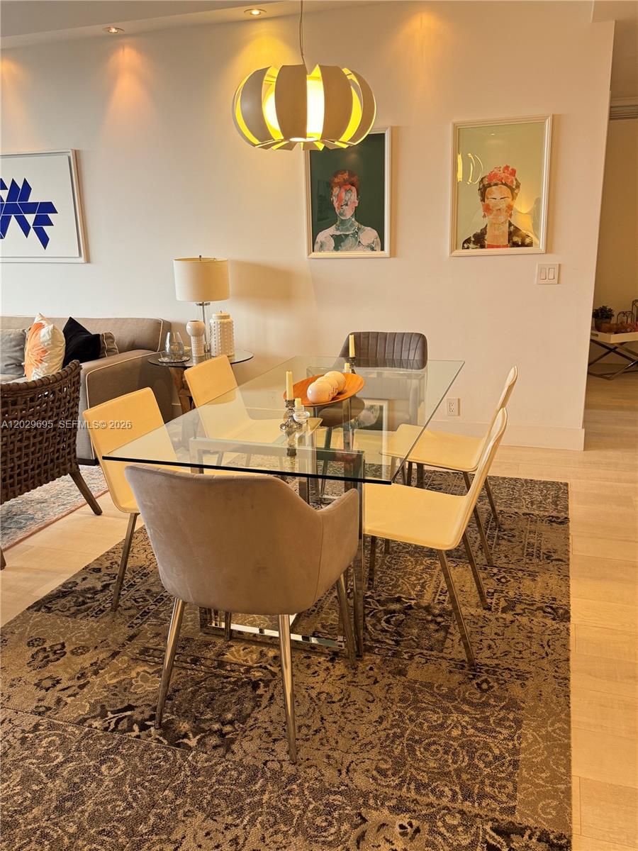 151 Crandon Blvd # 405