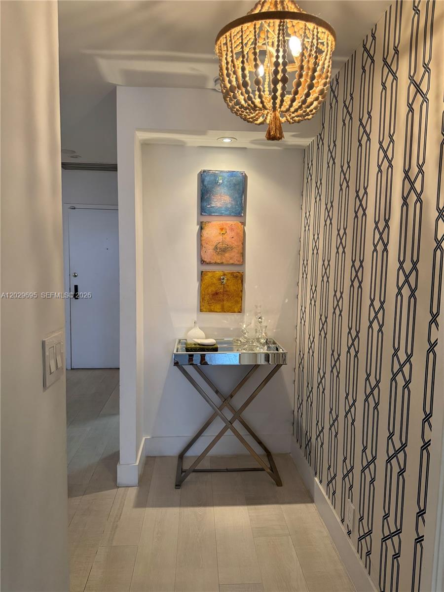 151 Crandon Blvd # 405