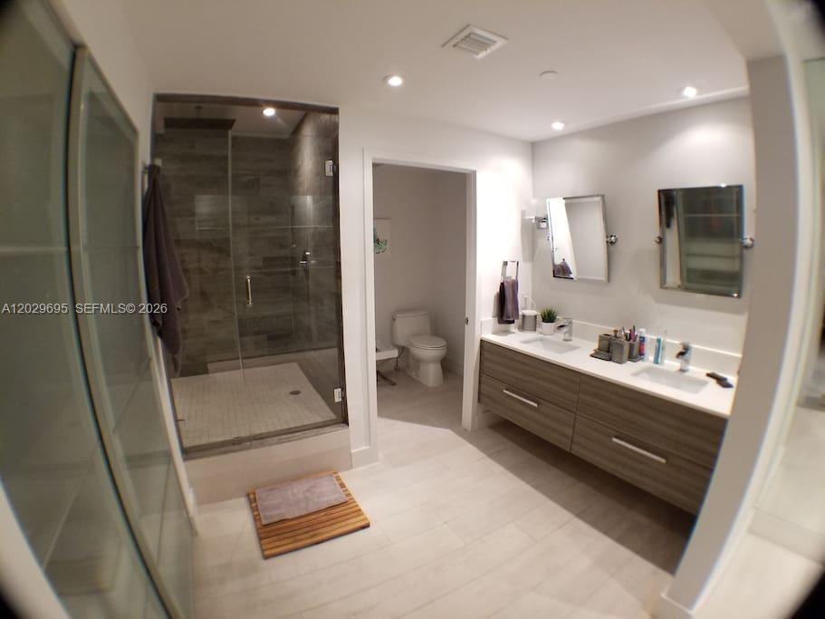 151 Crandon Blvd # 405