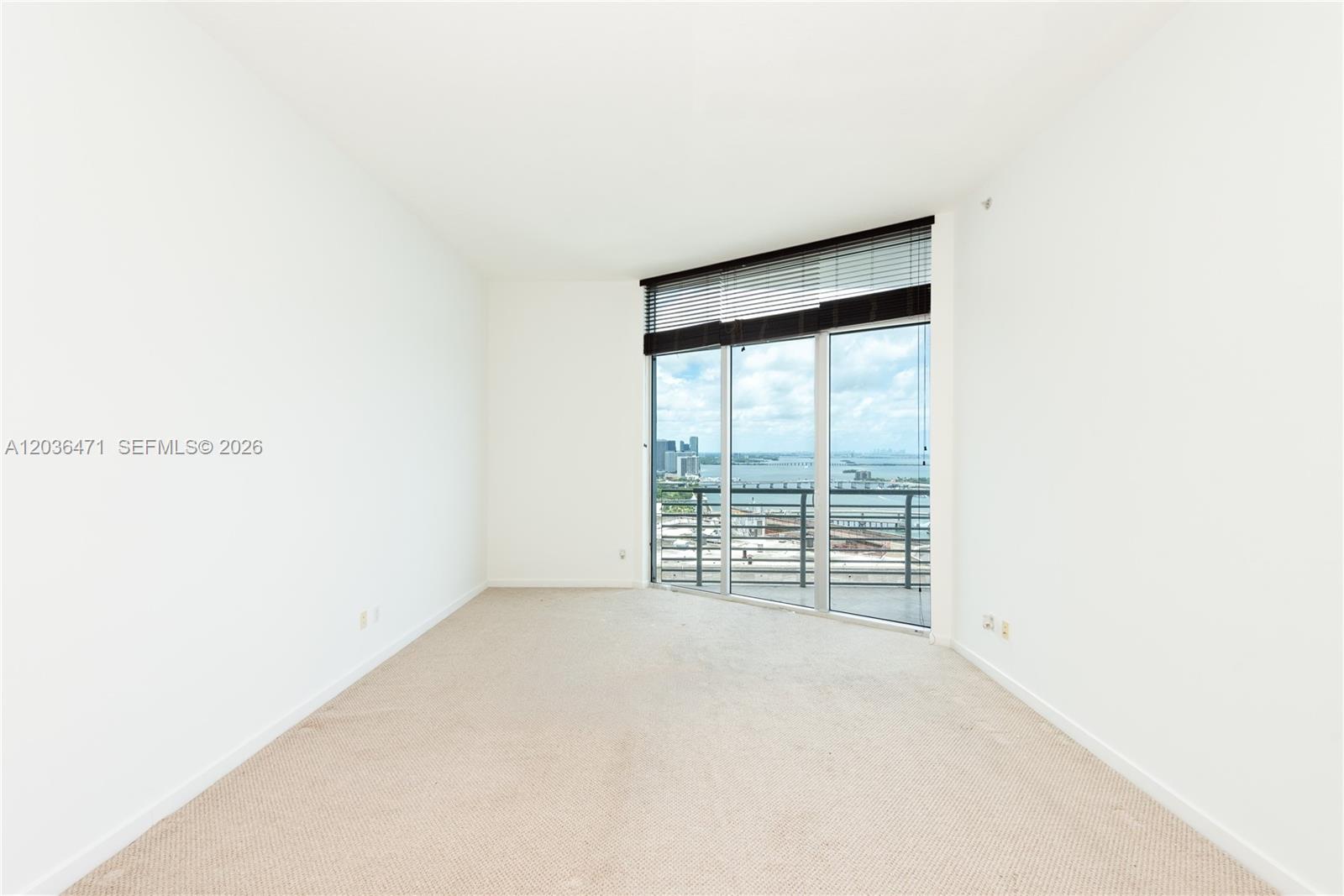 335 S Biscayne Blvd # 04 Unit: LPH-04