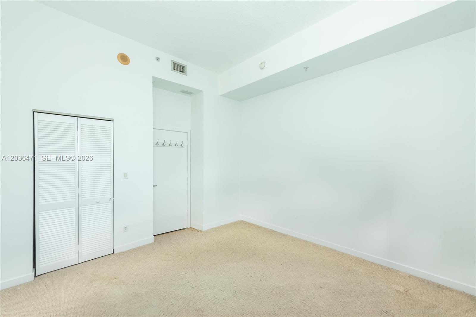 335 S Biscayne Blvd # 04 Unit: LPH-04