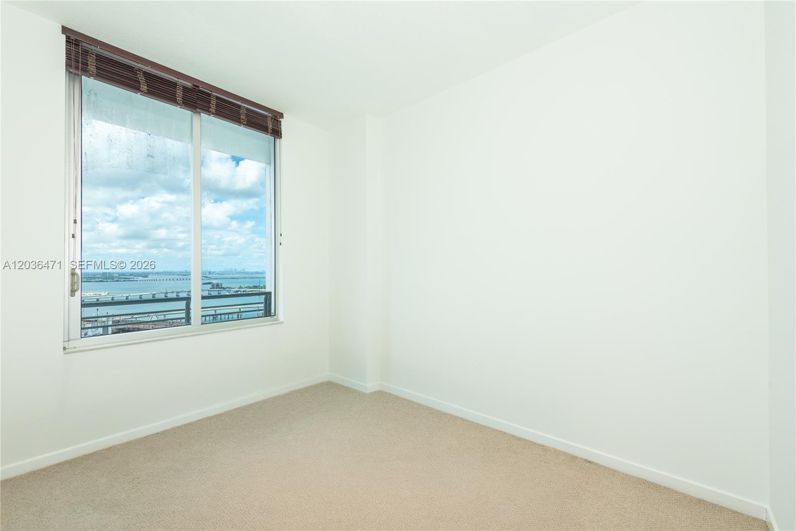 335 S Biscayne Blvd # 04 Unit: LPH-04