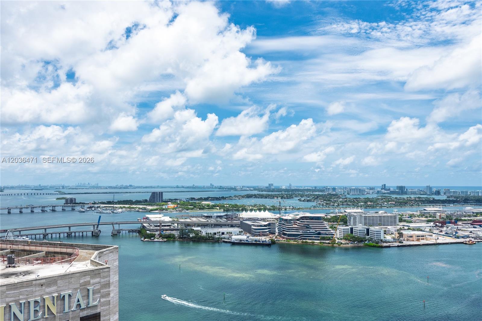 335 S Biscayne Blvd # 04 Unit: LPH-04