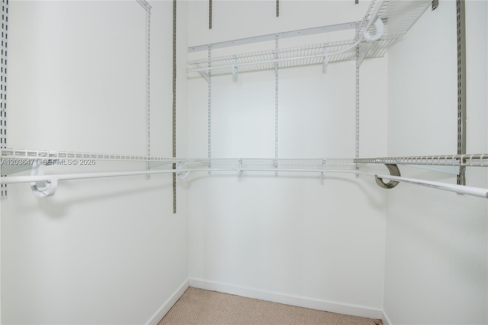 335 S Biscayne Blvd # 04 Unit: LPH-04